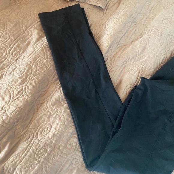 Lululemon Black Leggings Tall Sz 6 - Picture 5 of 6